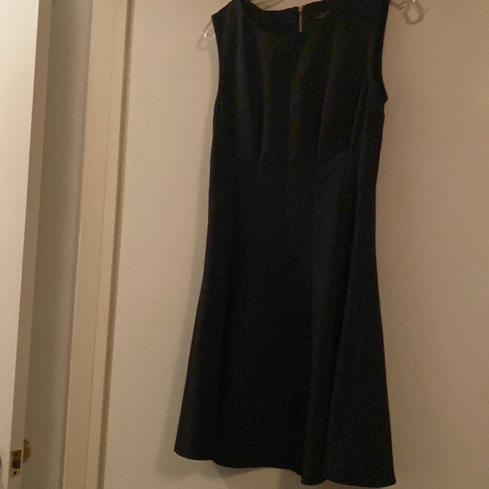 Signature black dress sleeveless